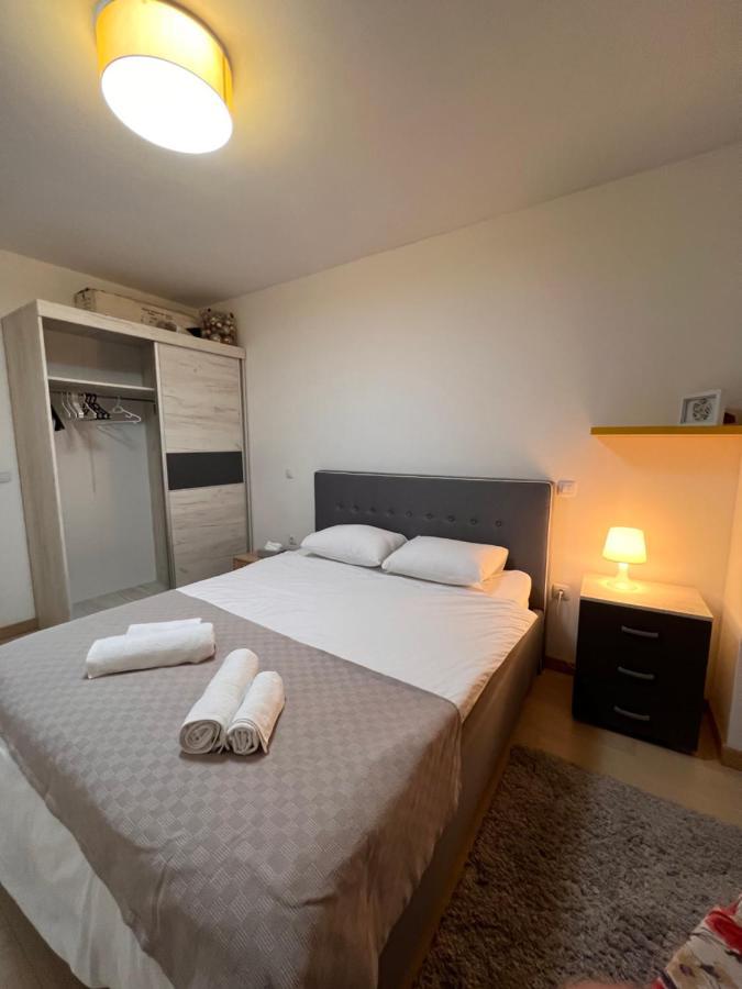 Modern Flatiron Apartment, Skopje Center Eksteriør bilde